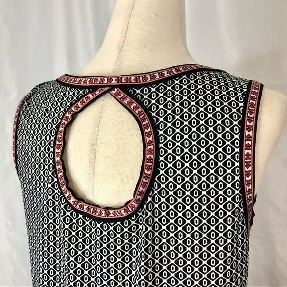 Max Studio sleeveless shift dress keyhole back graphic black white red S - Picture 5 of 10
